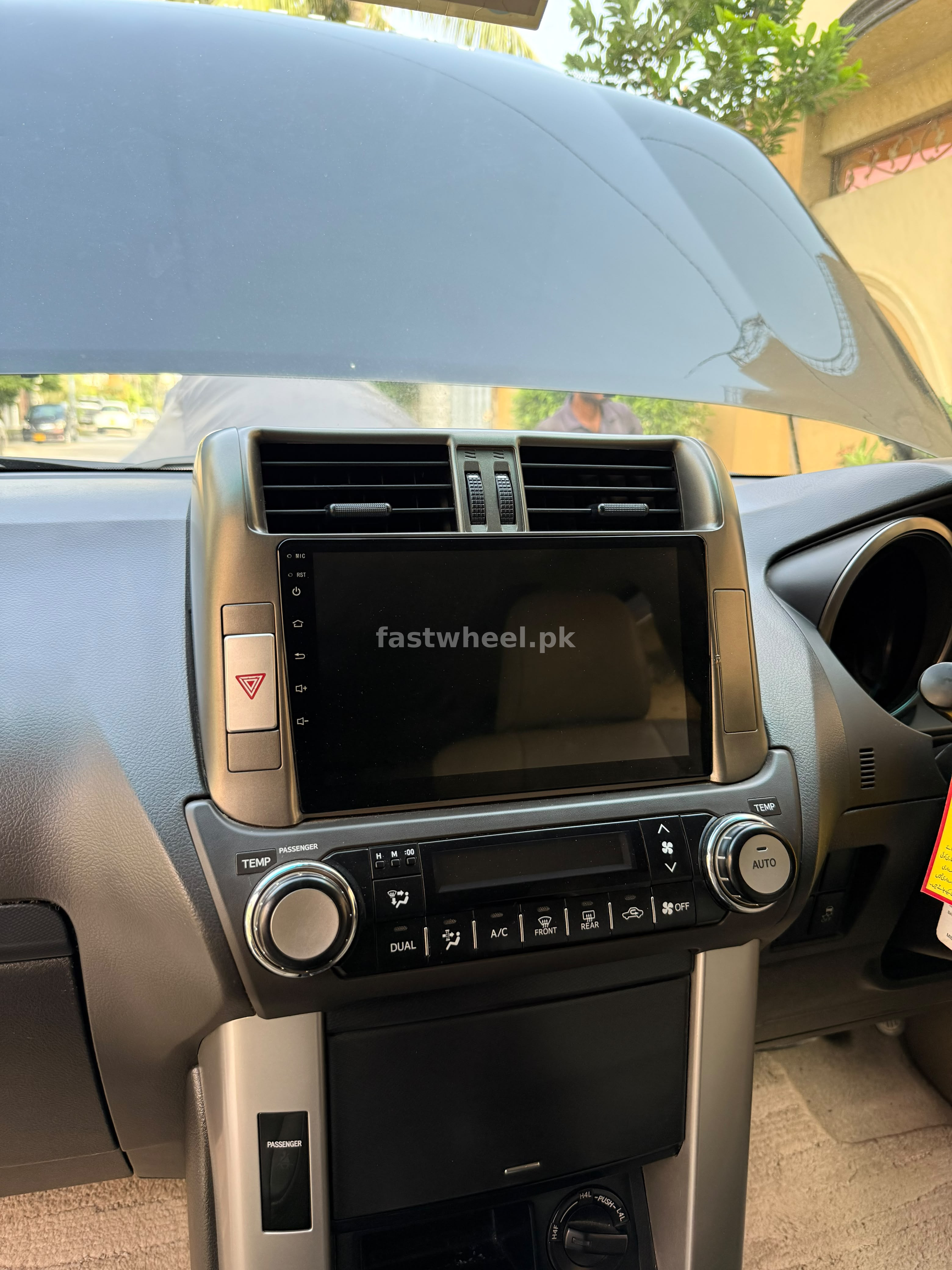 Toyota Prado (2011)